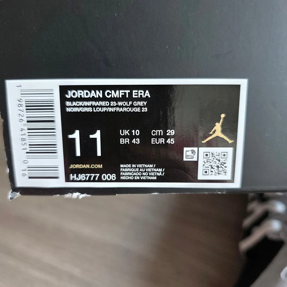Jordan CMFT Era Wolf Grey Black Infrared HJ6777-006 Mens 11 Low Top Sneakers